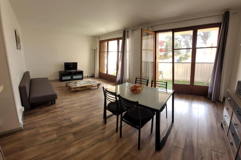 Au Calme, 200M Du Centre T2 Avec Balcon Et Parking Daire Cassis Dış mekan fotoğraf